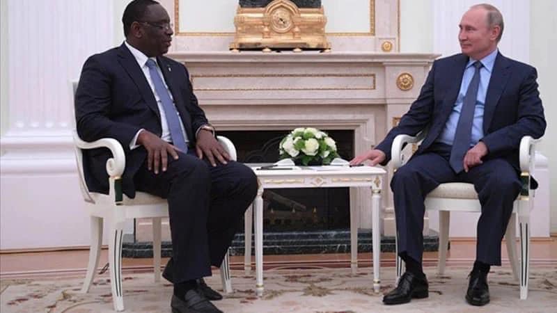 Macky Sall avec le Président Poutine.