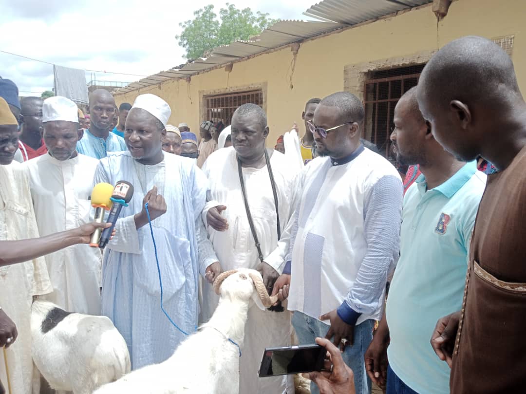 Le maire de Koungheul Alioune Badara LY offre 179 moutons de tabaski aux nécessiteux et aux imams.