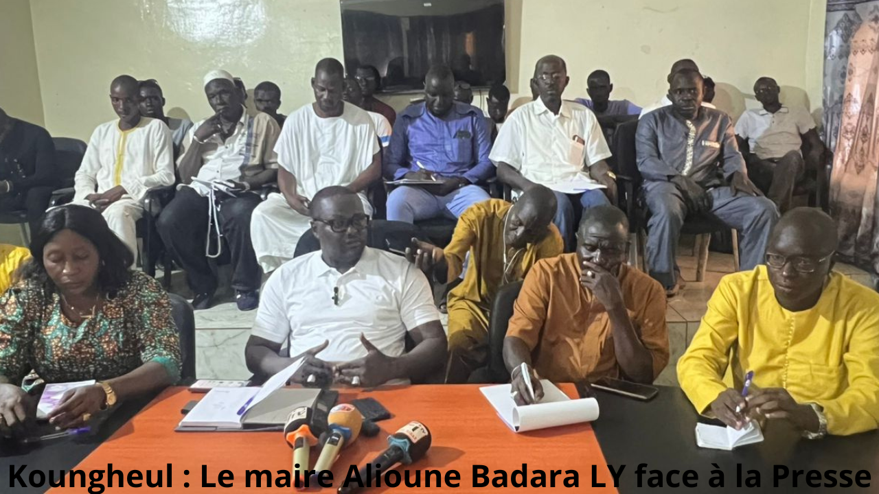 KOUNGHEUL / Le maire Alioune Badara LY fait face à la Presse est listes les réalisations :