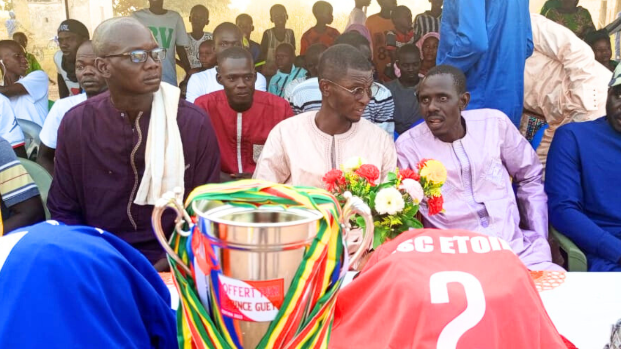 Finale ASC Étoile et ASC Diamaguene : le parrain Prince Guèye invite les populations à la construction d&rsquo;un koungheul meilleur